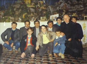 4) Gruppo presepisti 1987, coordinati come sempre da Aurelio Scaccia, Giuseppe Nicotra e Don Giuseppe Callari.